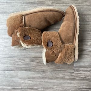 MENS UGG BOOTS